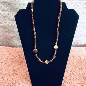 Women’s beaded necklace